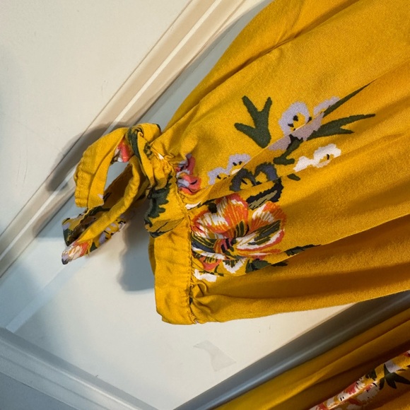 Old Navy Yellow Floral Long Sleeve Dress - Picture 5 of 6